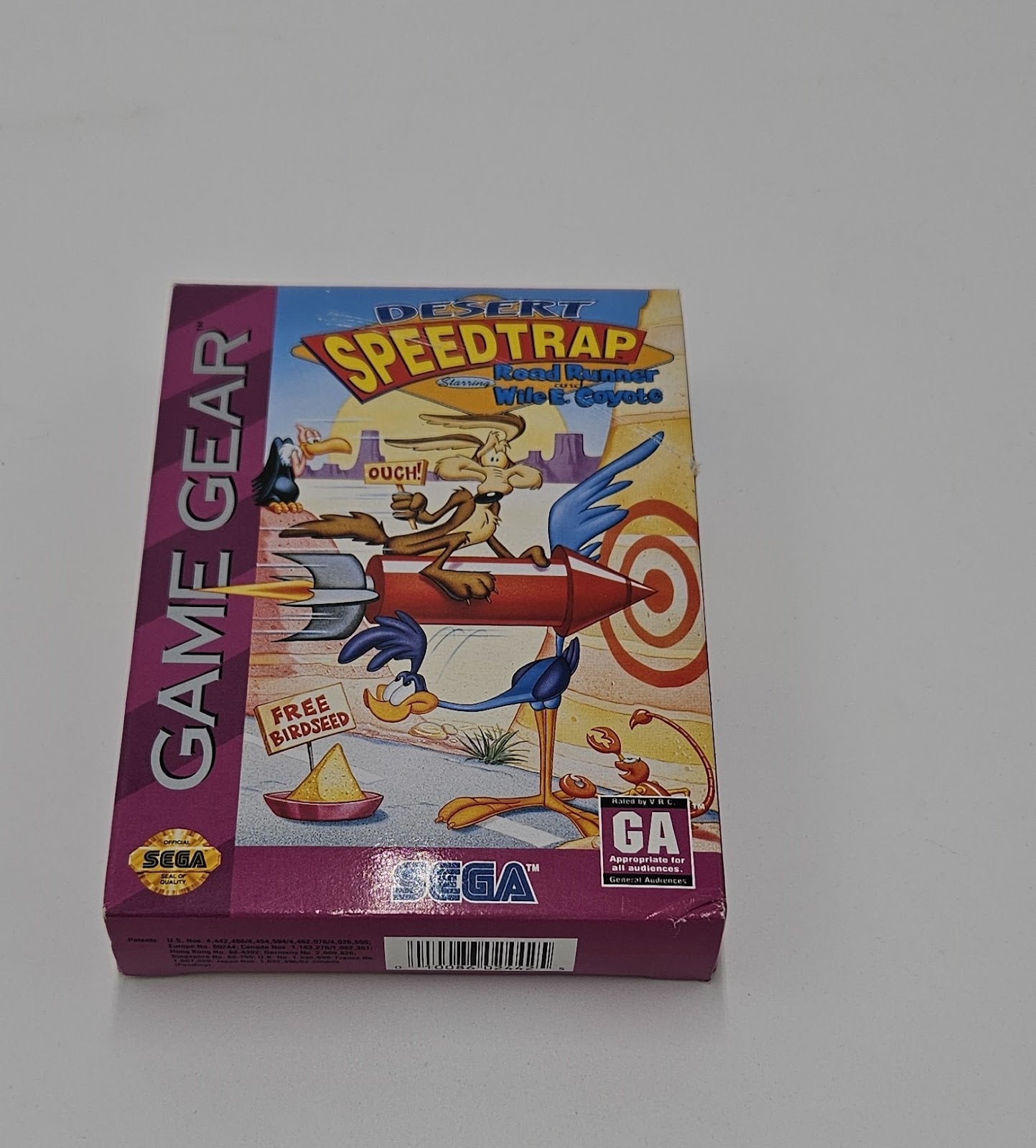 Desert Speedtrap starring Road Runner and Wile E. Coyote Game Gear