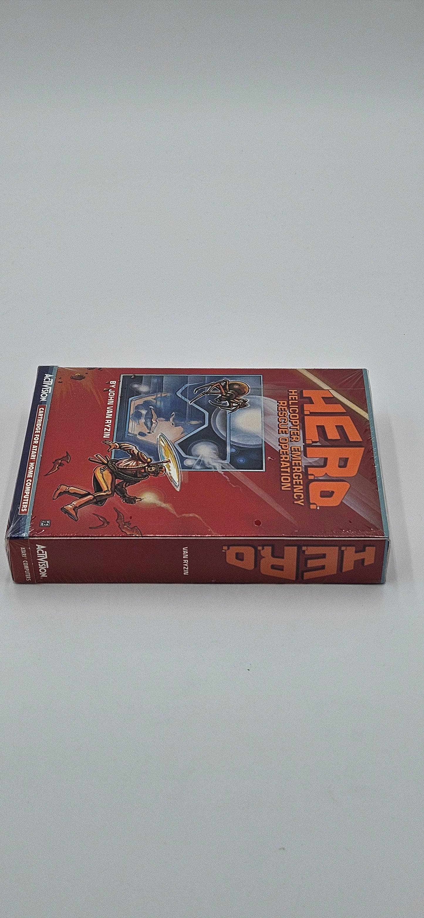 H.E.R.O Atari 400/800